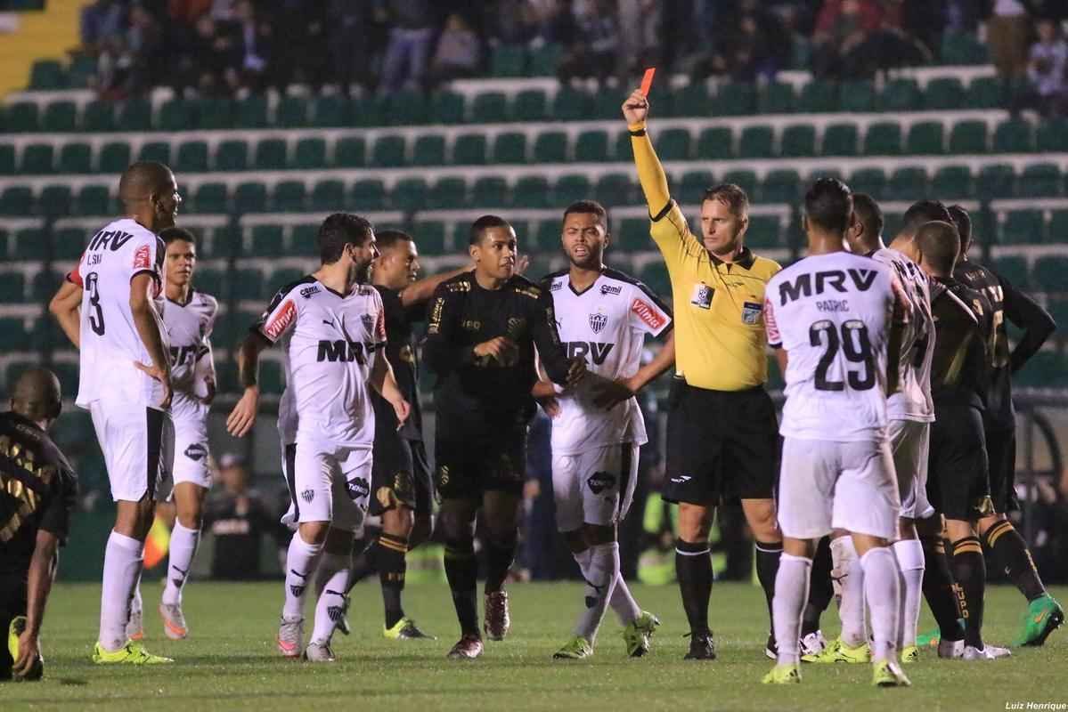 Figueirense e Atltico fizeram jogo disputado pelas oitavas de final da Copa do Brasil