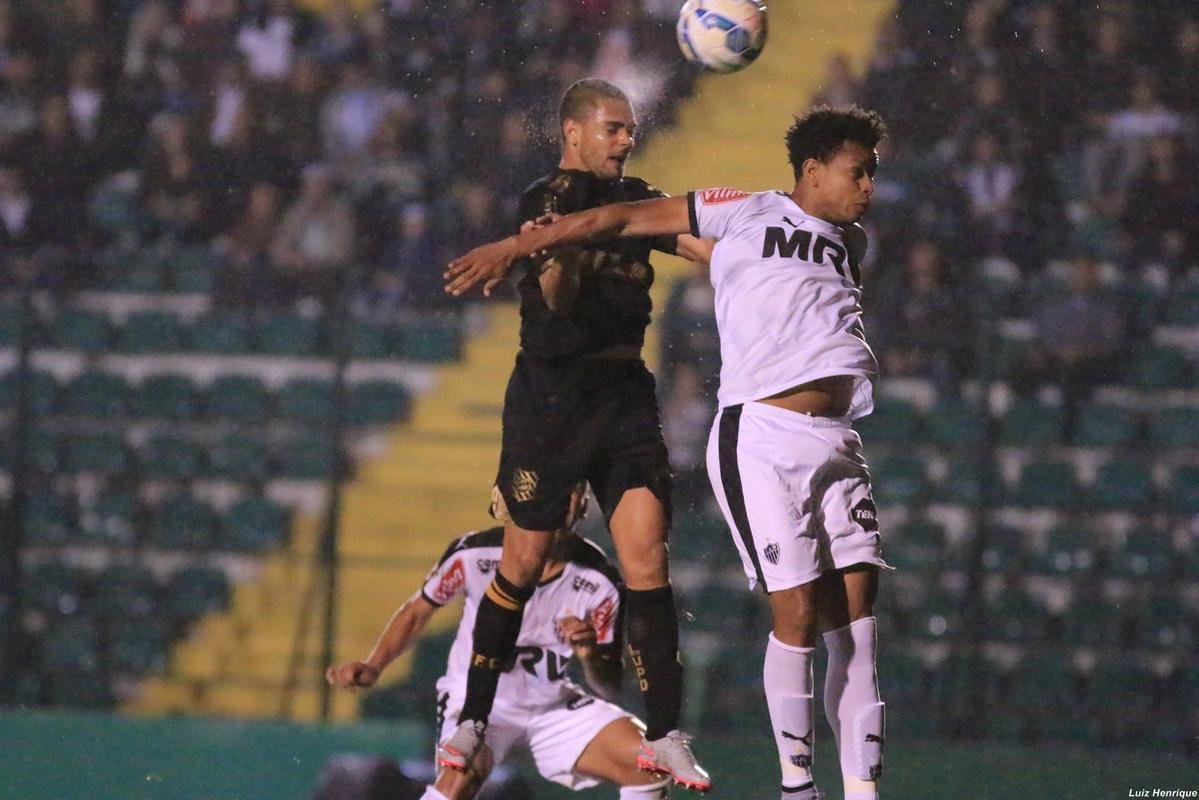 Figueirense e Atltico fizeram jogo disputado pelas oitavas de final da Copa do Brasil
