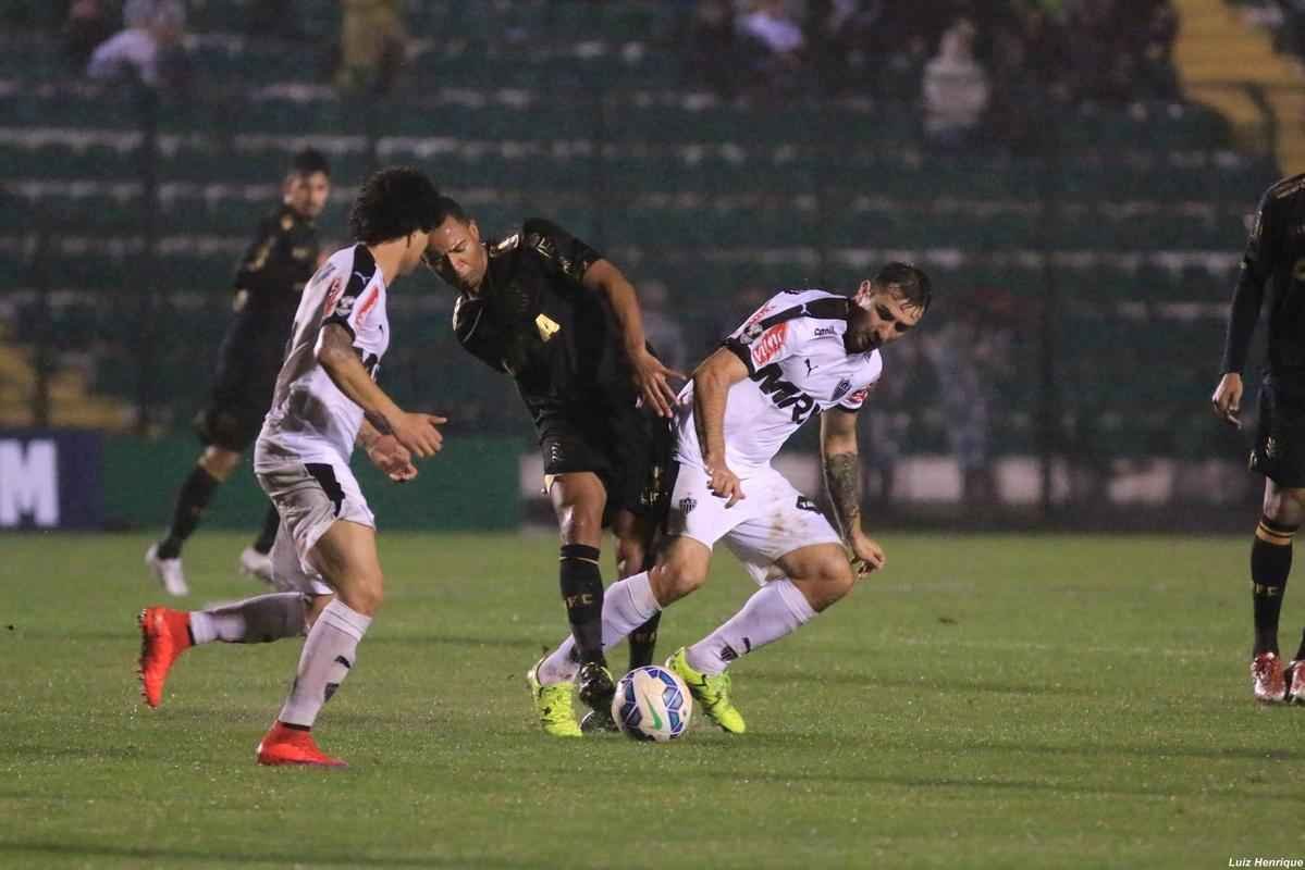 Figueirense e Atltico fizeram jogo disputado pelas oitavas de final da Copa do Brasil
