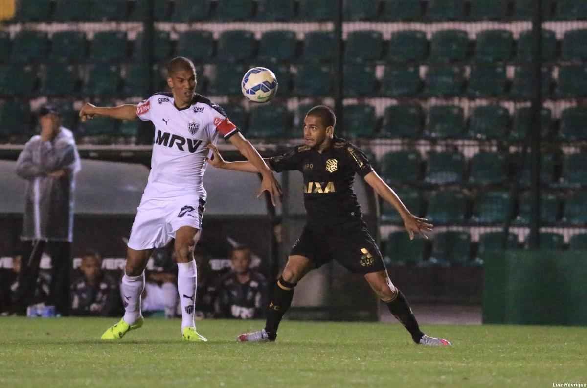 Figueirense e Atltico fizeram jogo disputado pelas oitavas de final da Copa do Brasil