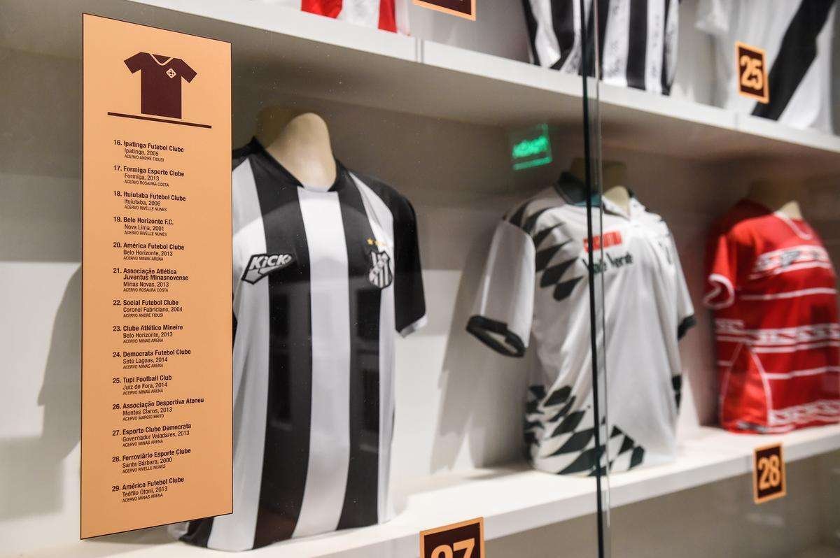 Aberto ao pblico em maro de 2013, o Museu Brasileiro do Futebol recupera a memria do futebol