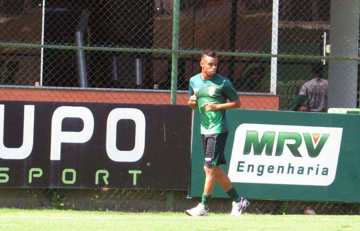 Confira as fotos do treino do Amrica