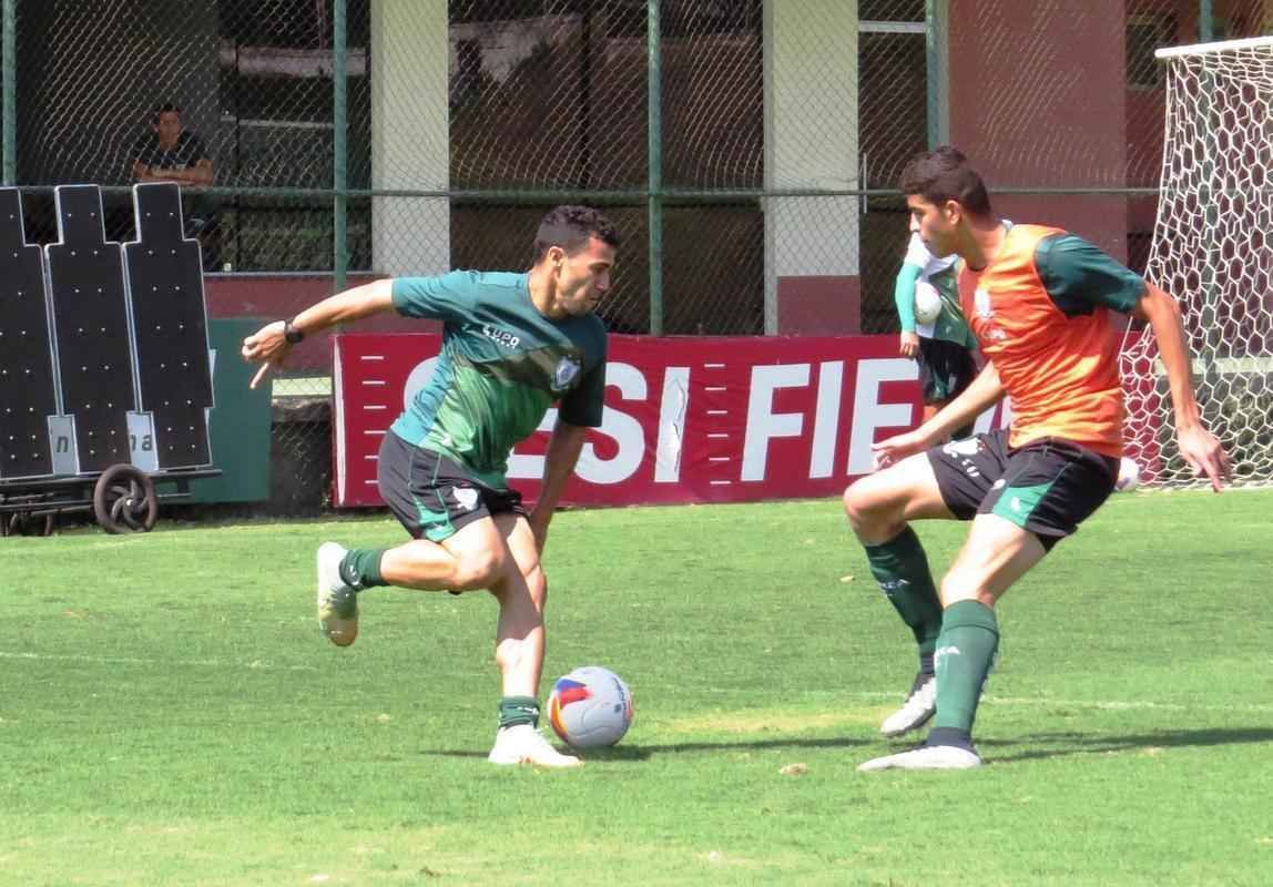 Confira as fotos do treino do Amrica