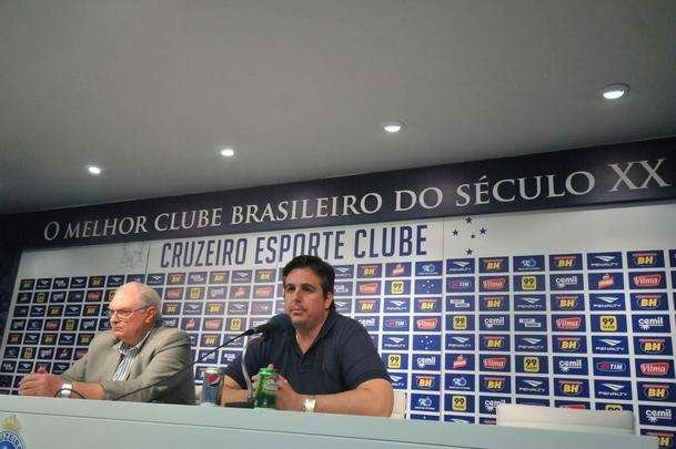 Gilvan falou sobre gesto, demisso de Luxemburgo e anunciou Vicintin como novo vice de futebol