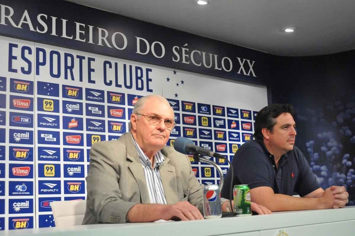 Gilvan falou sobre gesto, demisso de Luxemburgo e anunciou Vicintin como novo vice de futebol