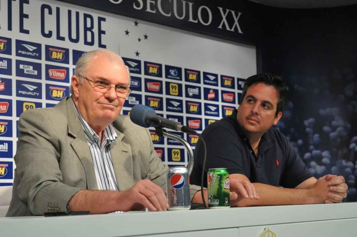 Gilvan falou sobre gesto, demisso de Luxemburgo e anunciou Vicintin como novo vice de futebol