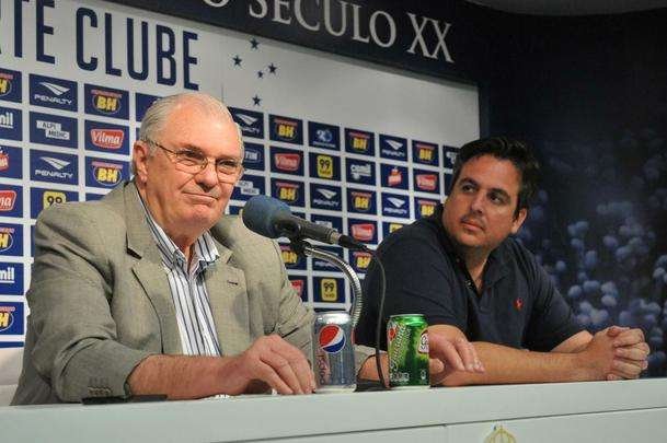 Gilvan falou sobre gesto, demisso de Luxemburgo e anunciou Vicintin como novo vice de futebol