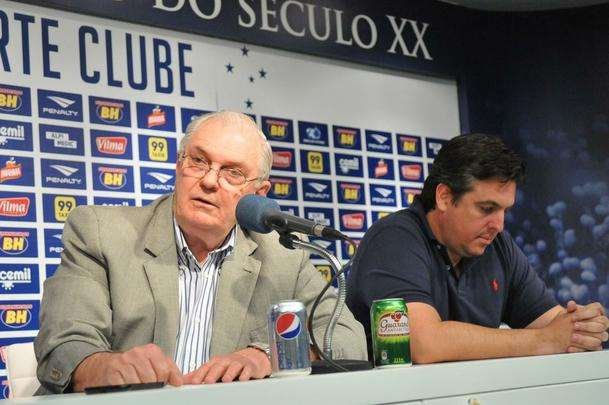 Gilvan falou sobre gesto, demisso de Luxemburgo e anunciou Vicintin como novo vice de futebol