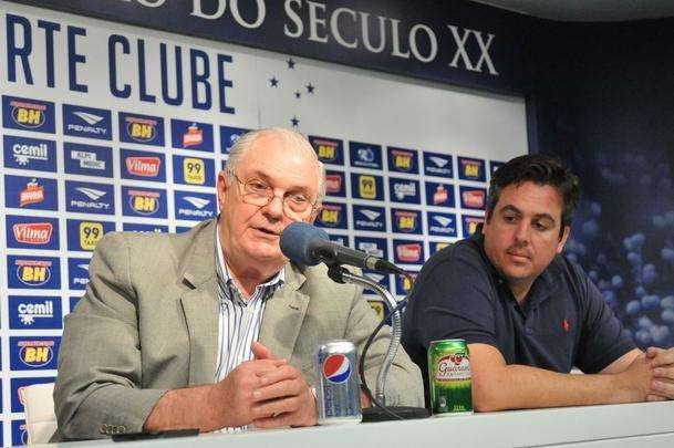 Gilvan falou sobre gesto, demisso de Luxemburgo e anunciou Vicintin como novo vice de futebol