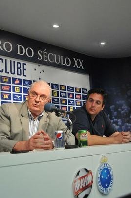Gilvan falou sobre gesto, demisso de Luxemburgo e anunciou Vicintin como novo vice de futebol