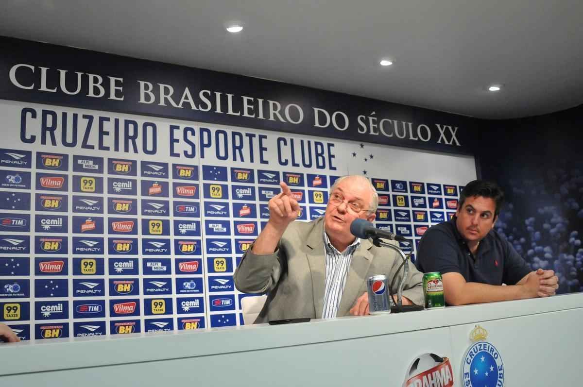Gilvan falou sobre gesto, demisso de Luxemburgo e anunciou Vicintin como novo vice de futebol