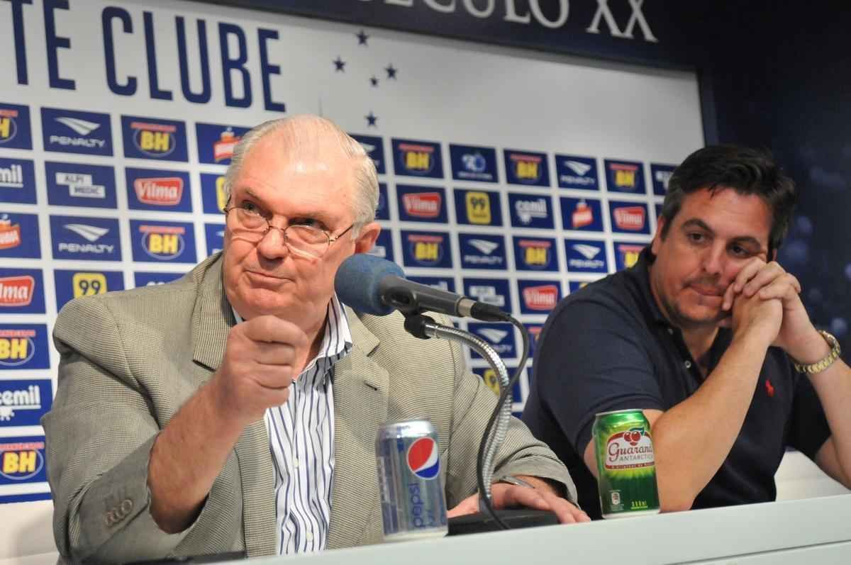 Gilvan falou sobre gesto, demisso de Luxemburgo e anunciou Vicintin como novo vice de futebol