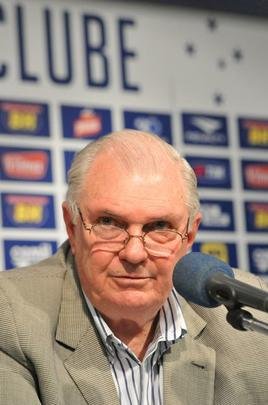 Gilvan falou sobre gesto, demisso de Luxemburgo e anunciou Vicintin como novo vice de futebol