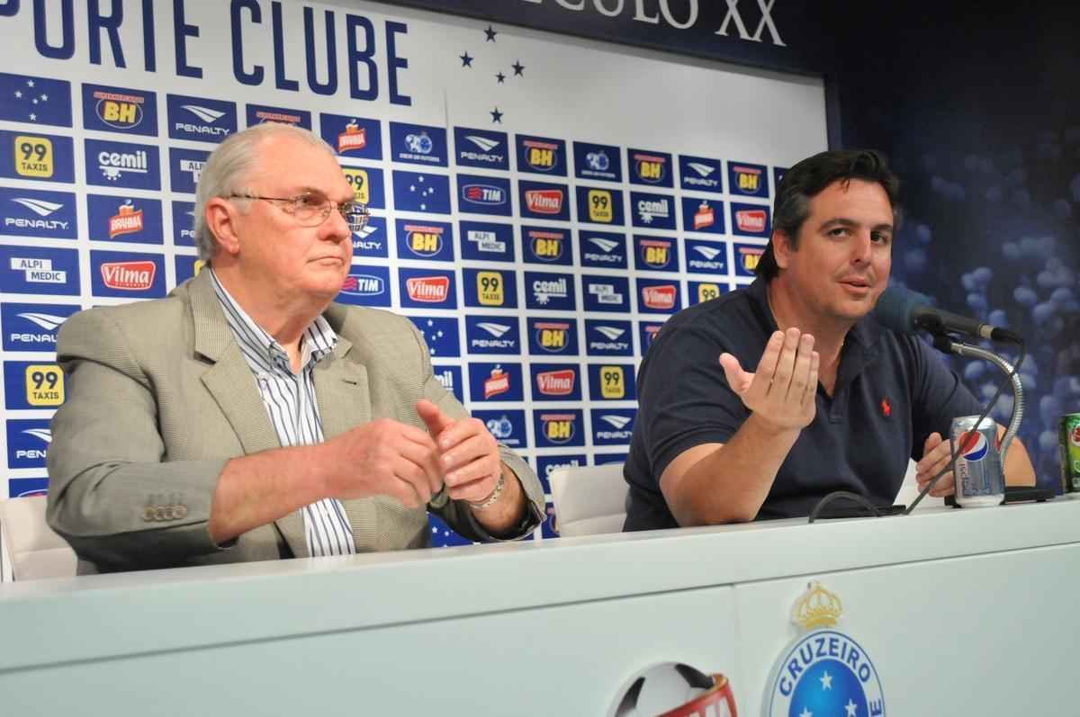 Gilvan falou sobre gesto, demisso de Luxemburgo e anunciou Vicintin como novo vice de futebol