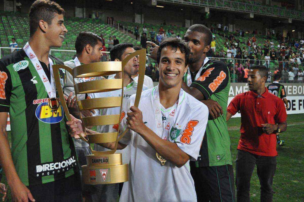 Cristian (meia-atacante): segue fazendo parte da equipe sub-20 do clube.