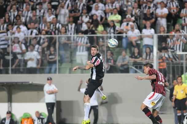 Fotos de Atltico x Atltico-PR, no Independncia, pela 22 rodada do Campeonato Brasileiro (Ramon Lisboa/EM/D.A Press)