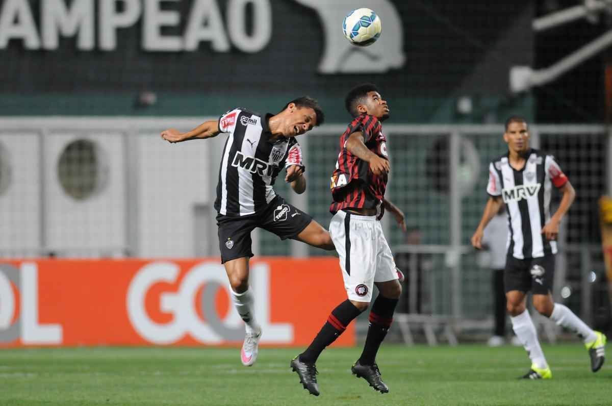 Fotos de Atltico x Atltico-PR, no Independncia, pela 22 rodada do Campeonato Brasileiro (Ramon Lisboa/EM/D.A Press)