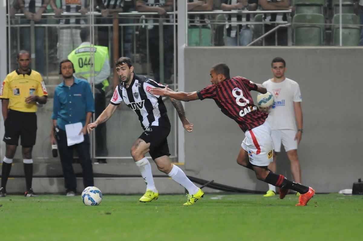 Fotos de Atltico x Atltico-PR, no Independncia, pela 22 rodada do Campeonato Brasileiro (Ramon Lisboa/EM/D.A Press)