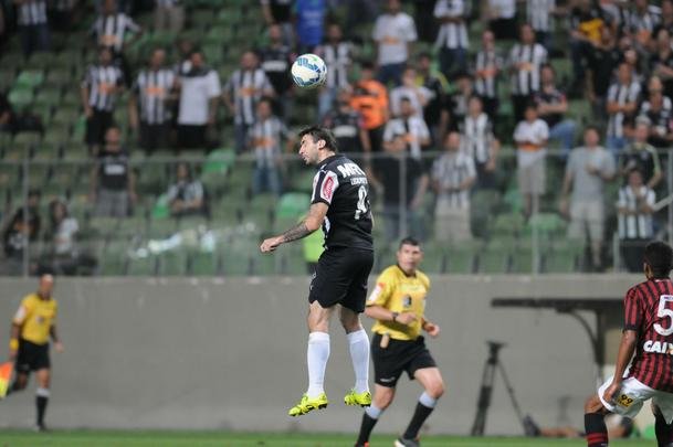 Fotos de Atltico x Atltico-PR, no Independncia, pela 22 rodada do Campeonato Brasileiro (Ramon Lisboa/EM/D.A Press)
