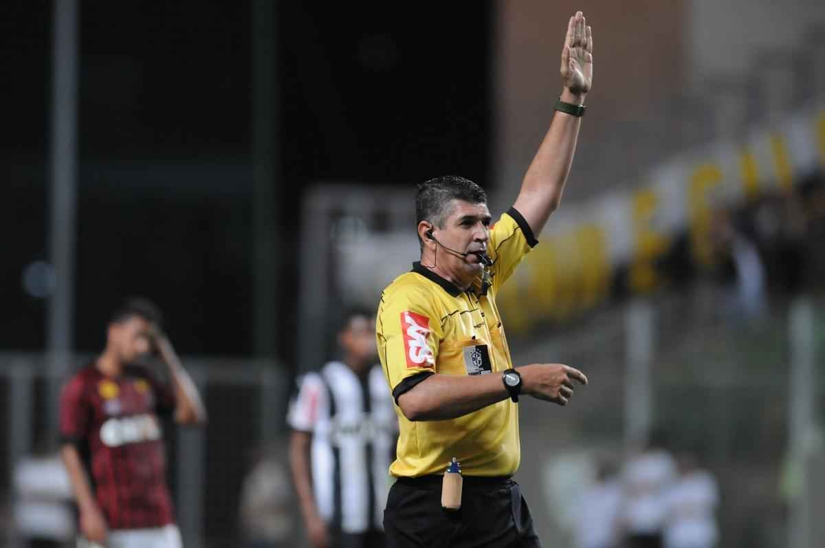 Fotos de Atltico x Atltico-PR, no Independncia, pela 22 rodada do Campeonato Brasileiro (Ramon Lisboa/EM/D.A Press)