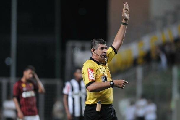 Fotos de Atltico x Atltico-PR, no Independncia, pela 22 rodada do Campeonato Brasileiro (Ramon Lisboa/EM/D.A Press)