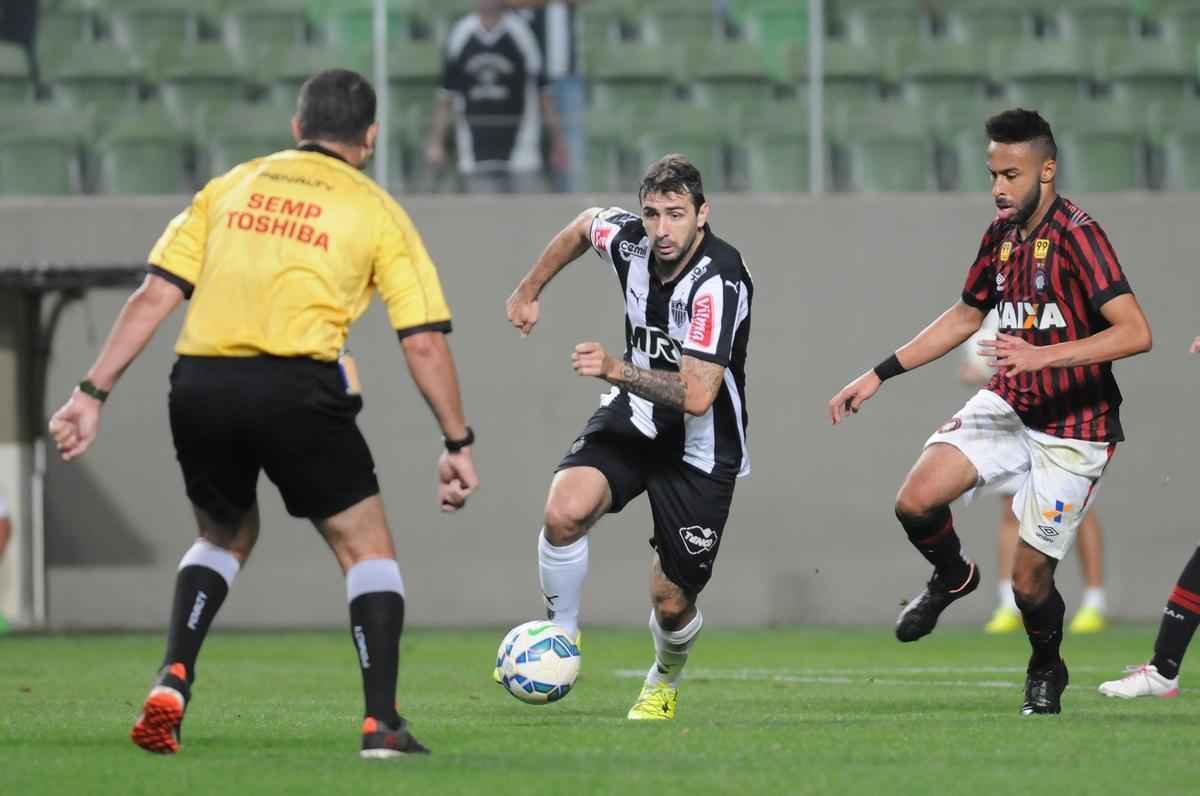 Fotos de Atltico x Atltico-PR, no Independncia, pela 22 rodada do Campeonato Brasileiro (Ramon Lisboa/EM/D.A Press)