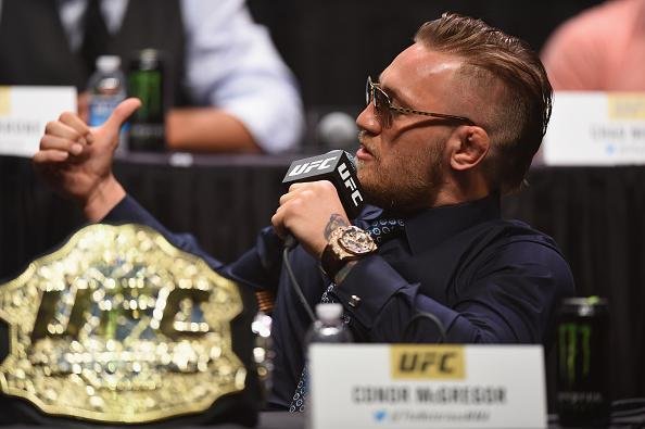 Veja imagens da super coletiva do UFC em Las Vegas - Conor McGregor, que enfrenta Jos Aldo pela unificao do cinturo dos penas, no UFC 194, dia 12 de dezembro, em Las Vegas