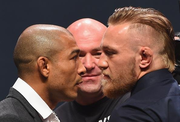 Veja imagens da super coletiva do UFC em Las Vegas - Encarada entre Jos Aldo e Conor McGregor, que se enfrentam pela unificao do cinturo dos penas, no UFC 194, dia 12 de dezembro