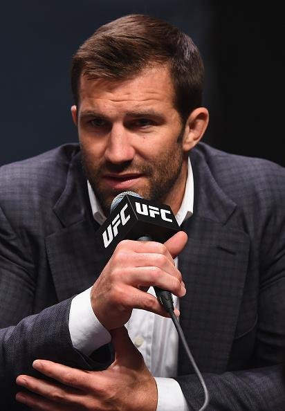 Veja imagens da super coletiva do UFC em Las Vegas - Luke Rockhold, que enfrenta Chris Weidman, dia 12 de dezembro, no UFC 194, pelo cinturo dos mdios