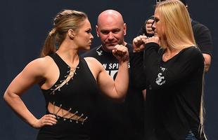 Veja imagens da super coletiva do UFC em Las Vegas - Encarada entre Ronda Rousey e Holly Holm
