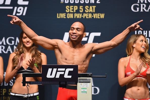 Confira a galeria de fotos da pesagem do UFC 191 - Desafiante John Dodson