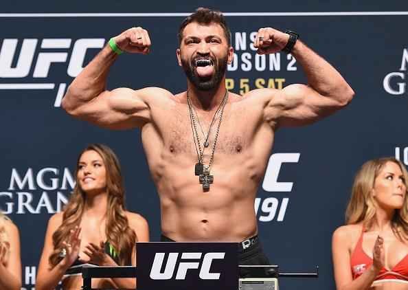 Confira a galeria de fotos da pesagem do UFC 191 - Andrei Arlovski 