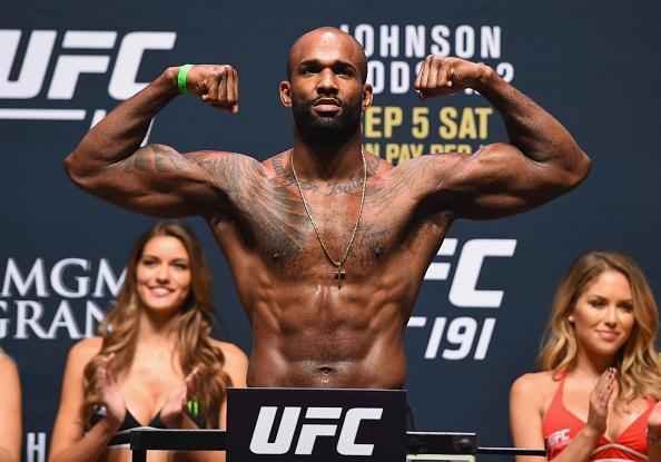 Confira a galeria de fotos da pesagem do UFC 191 - Jimi Manuwa