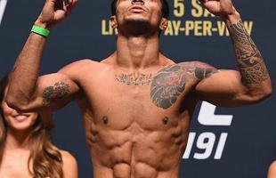 Confira a galeria de fotos da pesagem do UFC 191 - Tiago Trator