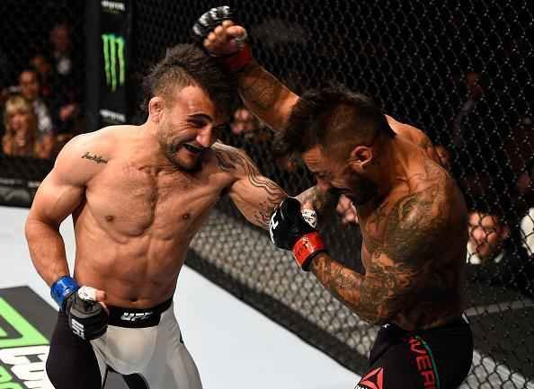 John Lineker (branco) venceu Francisco Rivera por finalizao no UFC 191