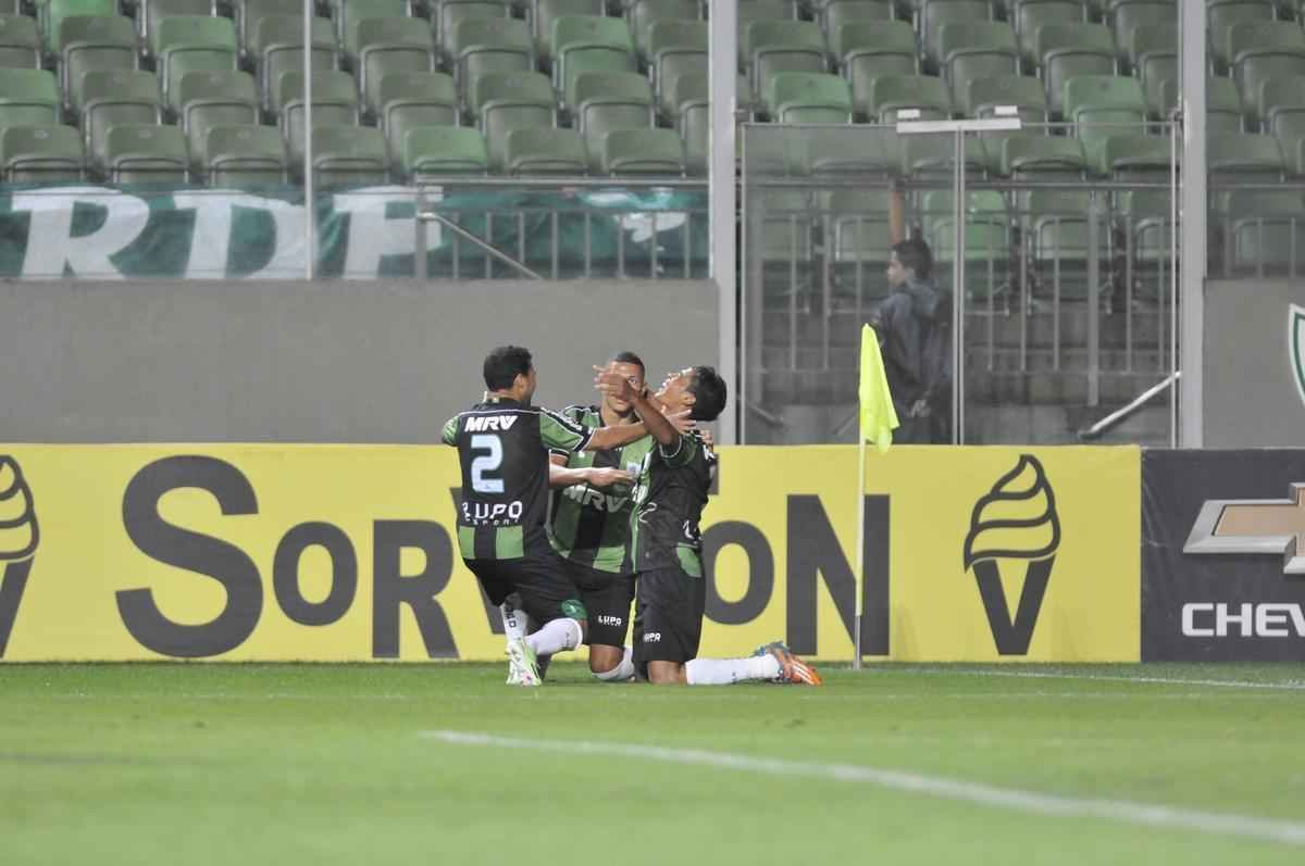 Fotos de Amrica x Bragantino, no Independncia, pela 23 rodada da Srie B do Campeonato Brasileiro
