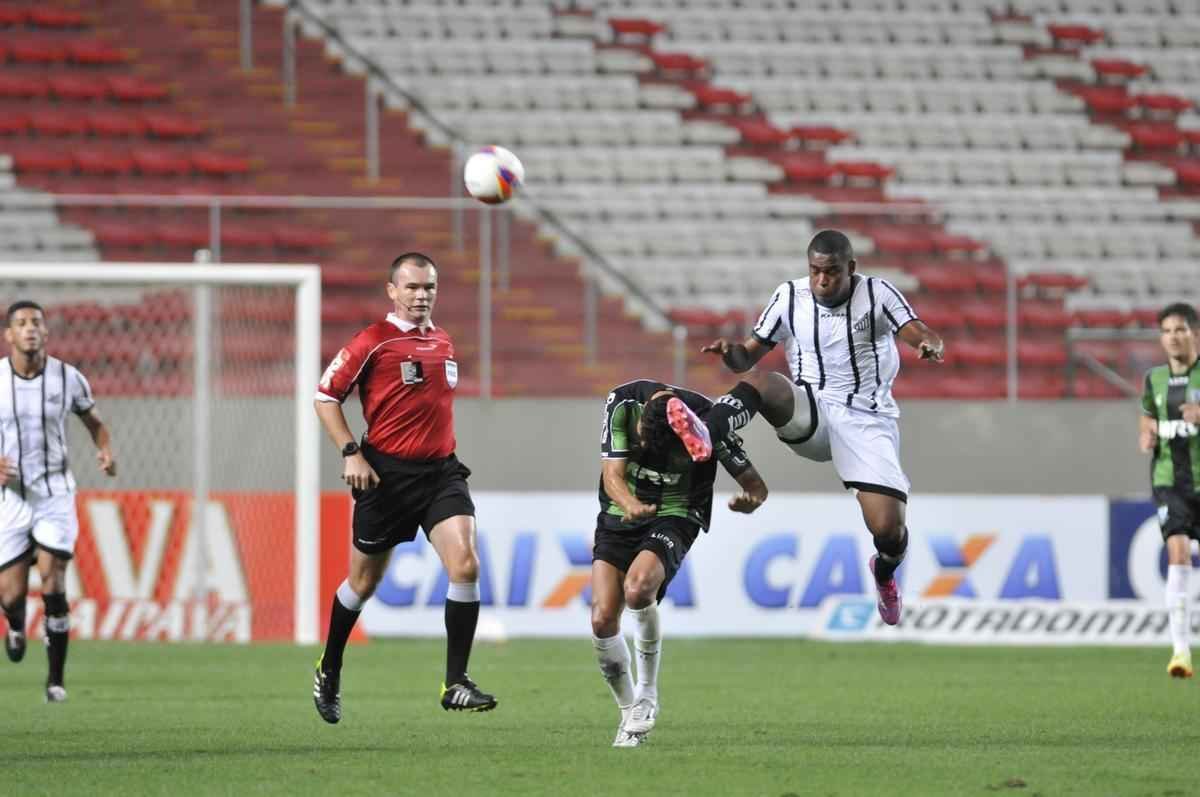 Fotos de Amrica x Bragantino, no Independncia, pela 23 rodada da Srie B do Campeonato Brasileiro