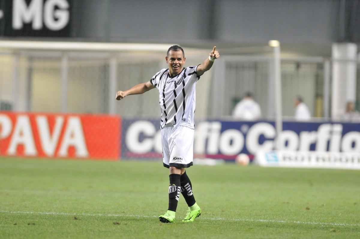 Fotos de Amrica x Bragantino, no Independncia, pela 23 rodada da Srie B do Campeonato Brasileiro