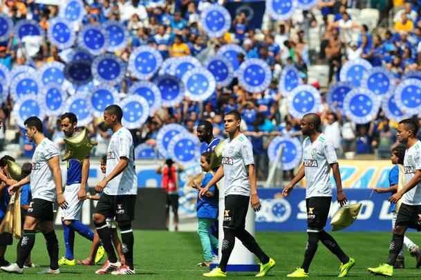 Alexandre Guzanshe/EM/D.A Press