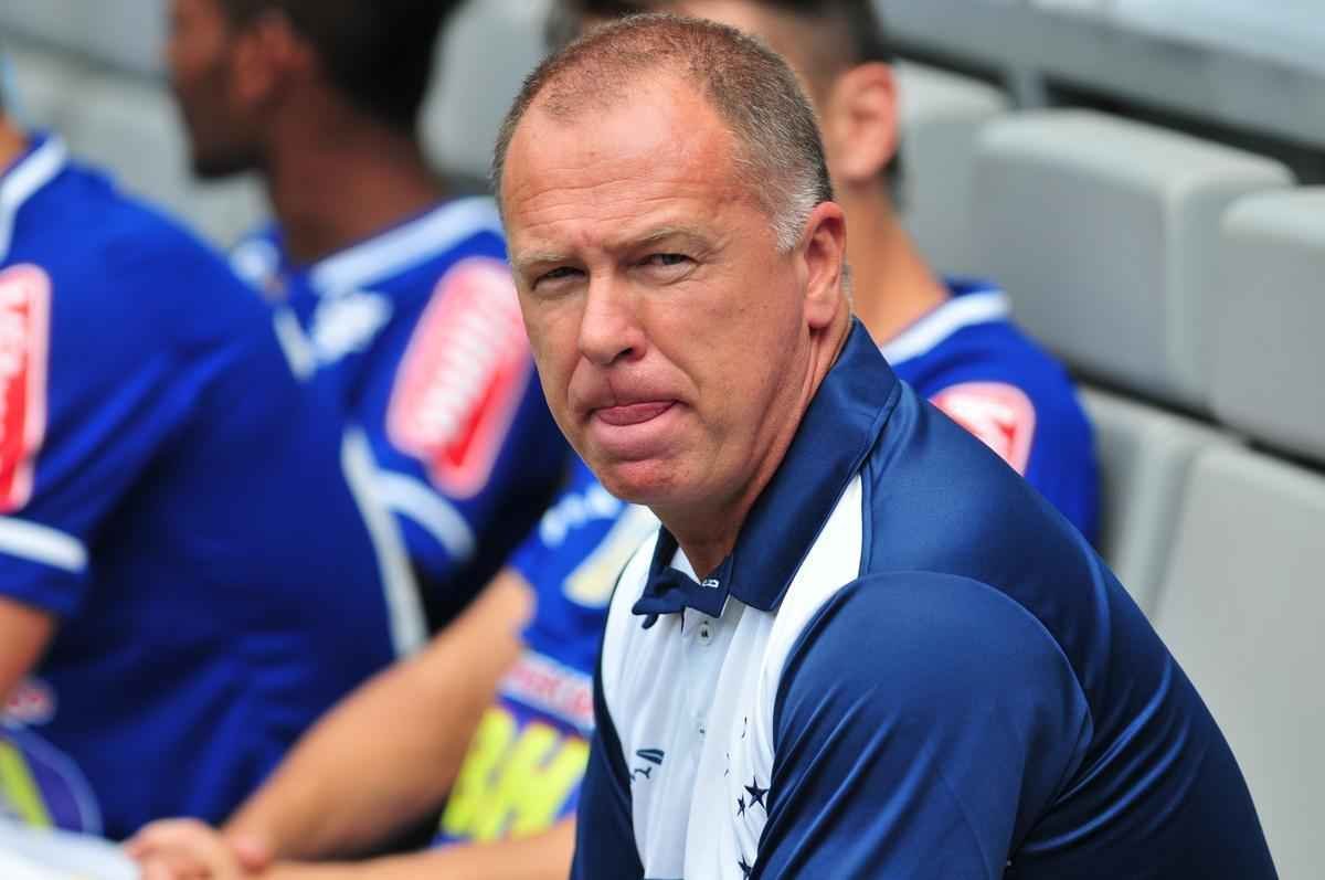 Alexandre Guzanshe/EM/D.A Press