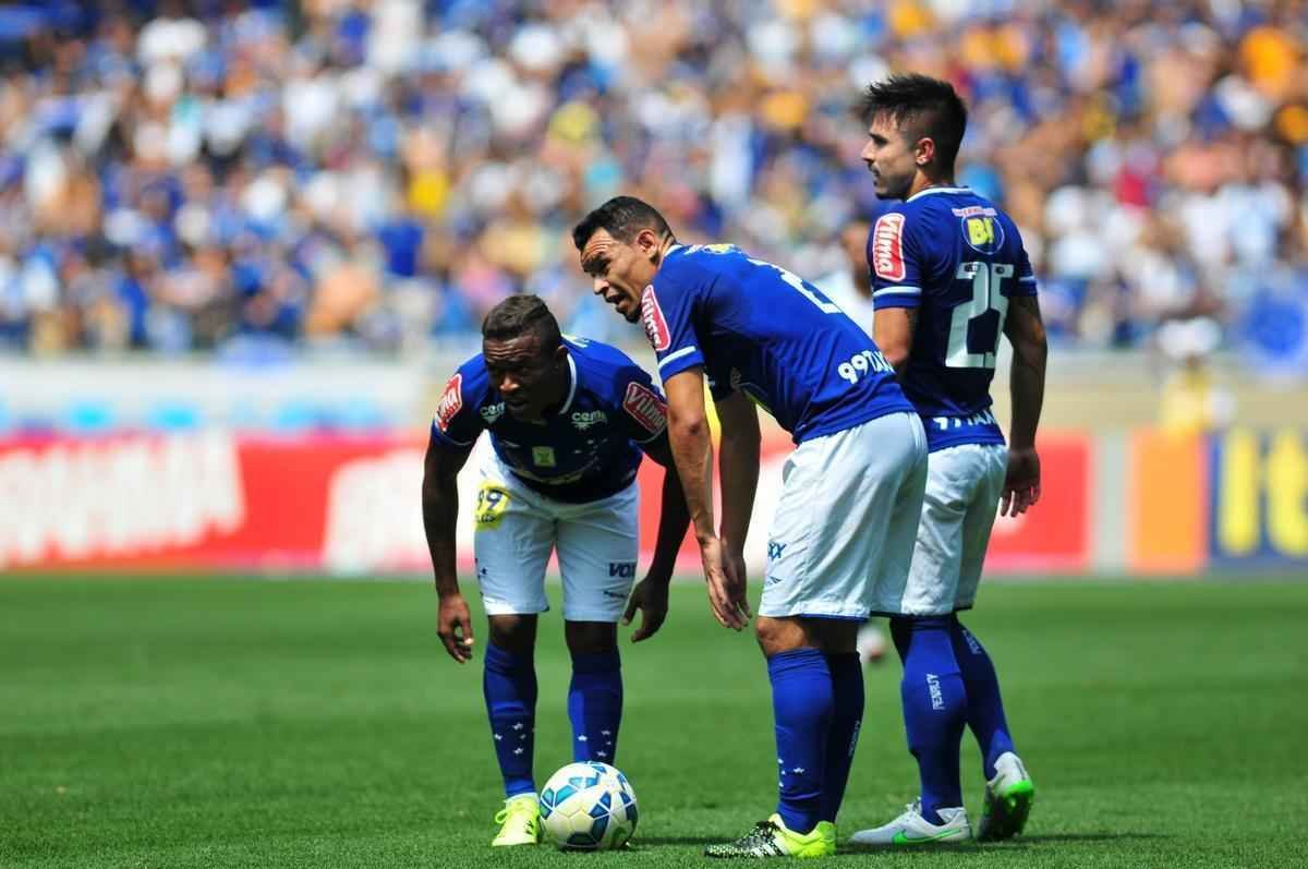 Alexandre Guzanshe/EM/D.A Press