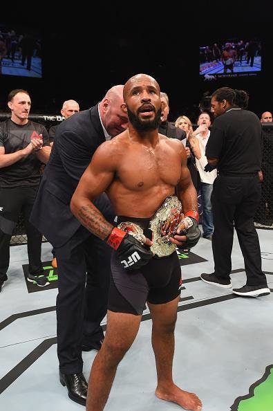 Demetrious Johnson vence John Dodson na luta principal do UFC 191 e mantm cinturo