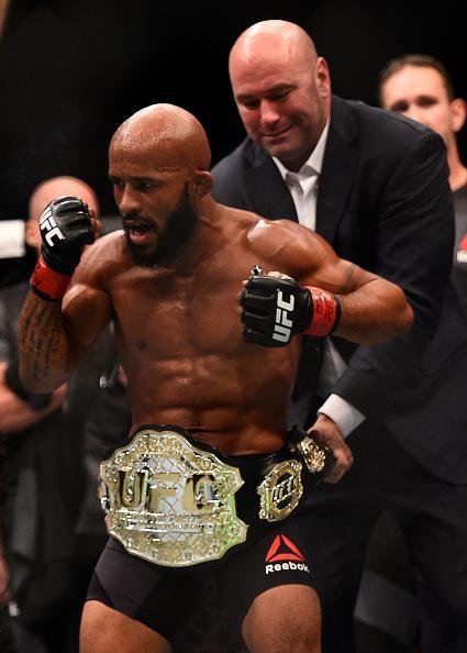 Demetrious Johnson vence John Dodson na luta principal do UFC 191 e mantm cinturo