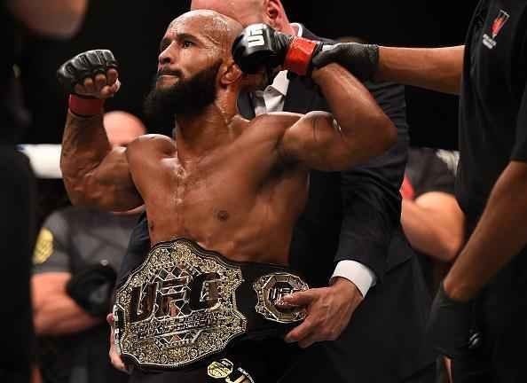 Demetrious Johnson vence John Dodson na luta principal do UFC 191 e mantm cinturo