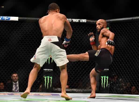 Demetrious Johnson vence John Dodson na luta principal do UFC 191 e mantm cinturo