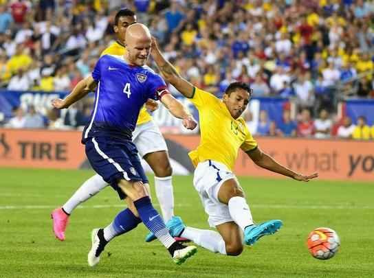 Imagens da goleada do Brasil sobre os EUA em amistoso disputado em em Foxborough