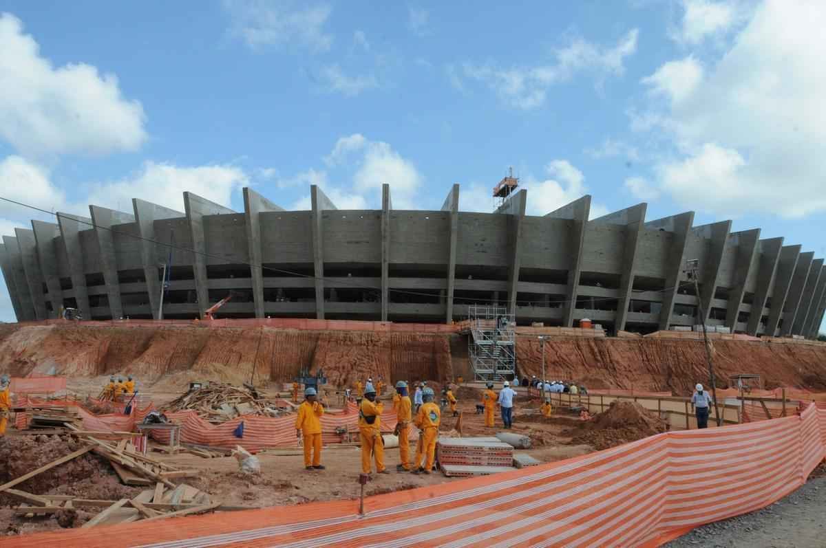Fotos Jorge Gontijo, retratando vários momentos ao logo dos 50 anos do Mineirão