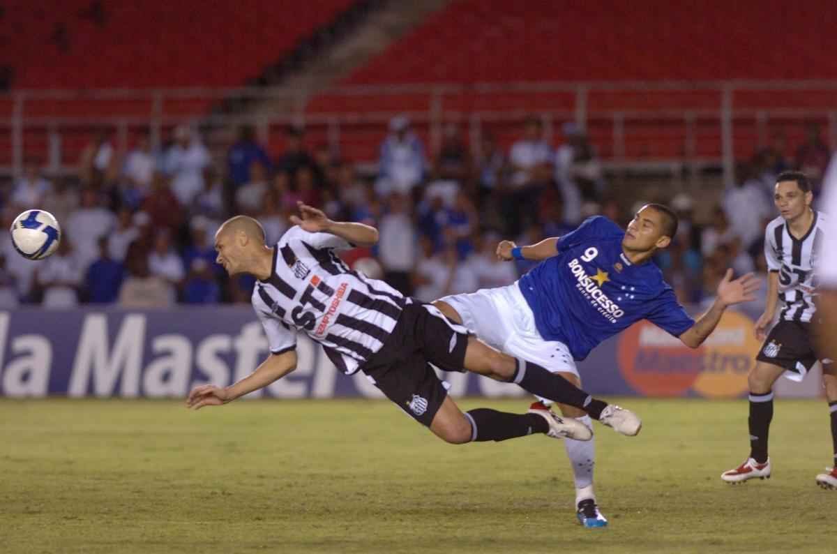 Fotos Jorge Gontijo, retratando vários momentos ao logo dos 50 anos do Mineirão