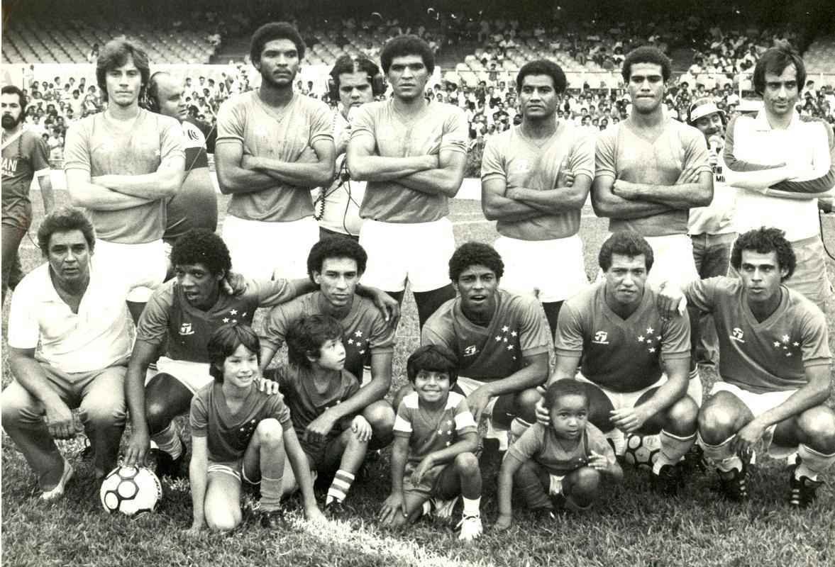 Fotos Jorge Gontijo, retratando vários momentos ao logo dos 50 anos do Mineirão
