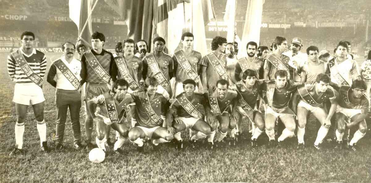 Fotos Jorge Gontijo, retratando vários momentos ao logo dos 50 anos do Mineirão